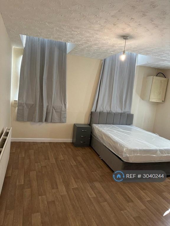 1 bedroom in Westfield Road, Pontefract, WF9 (#3040244)