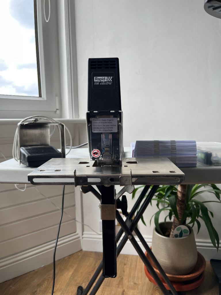 RAPID 106 ELECTRIC STAPLER