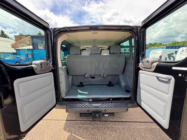 2009 Ford Transit Low Roof 8 Seater Limited TDCi 140ps MPV DIESEL Manual