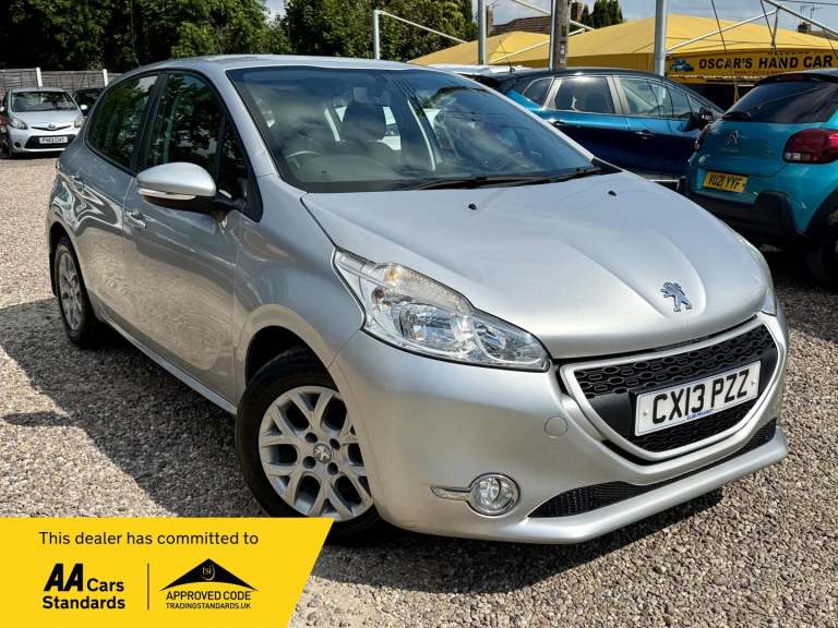 2013 Peugeot 208 1.2 VTi Access+ 5dr HATCHBACK PETROL Manual