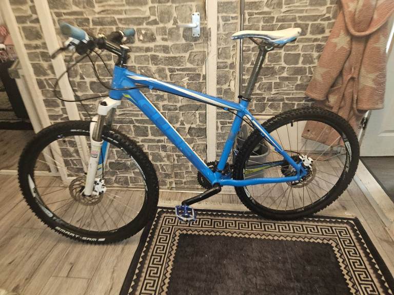 Cube analog mountain bike