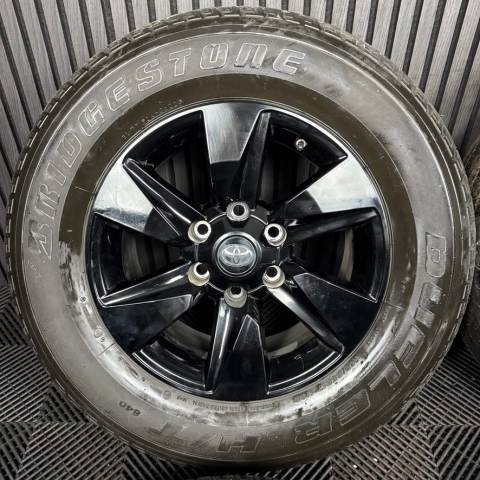 17'' GENUINE TOYOTA LAND CRUISER BLACK CANYON PRADO WHEELS TYRES