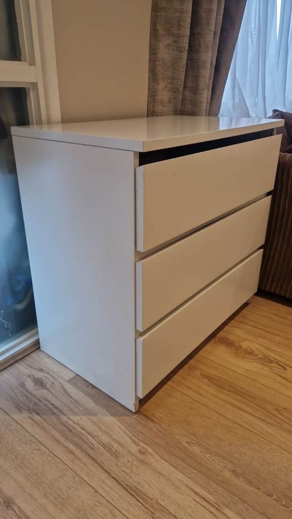 Ikea malm chest of 3 drawers 