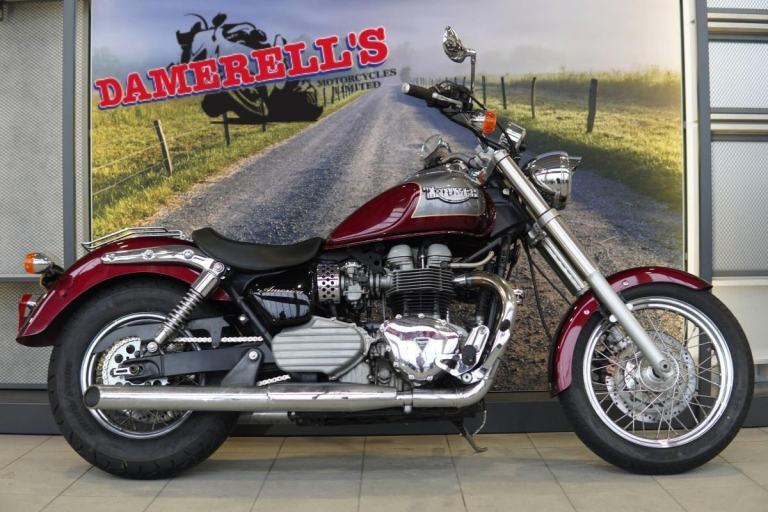 2006 TRIUMPH BONNEVILLE AMERICA 790 RED MOTORCYCLE
