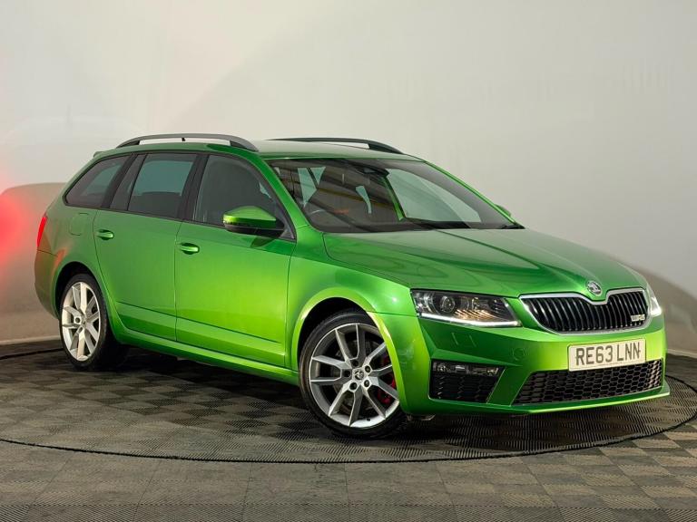 LOW MILEAGE 2013 63 SKODA OCTAVIA VRS TDI CR 2.0 DIESEL 5 DOOR ESTATE 190 BHP