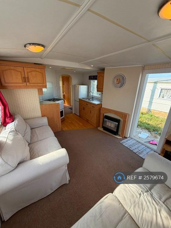 2 bedroom house in Rollestone Park, Shrewton, Salisbury, SP3 (2 bed) (#2579674)