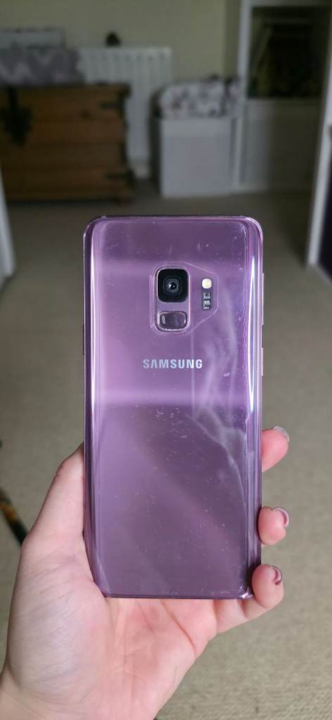 Samsung Galaxy S9 Mobile Phone - Immaculate Condition