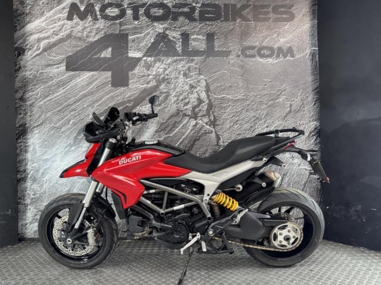 DUCATI HYPERSTRADA 939 2016