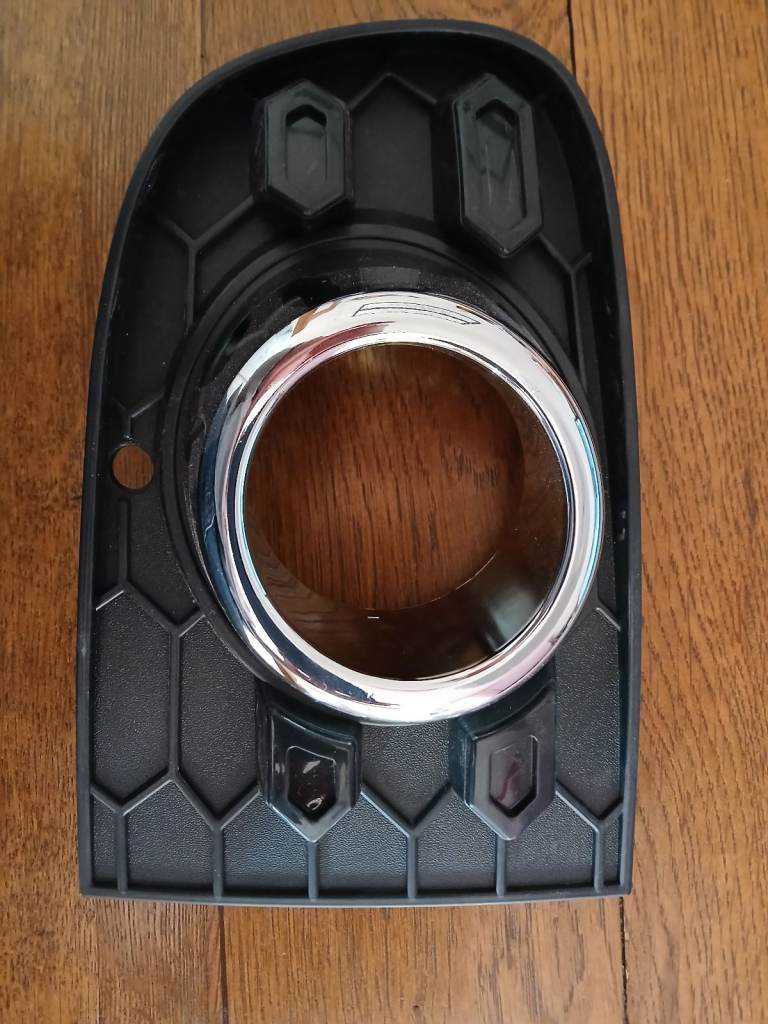 Fiat 500 S 2015 Fog Light Grille