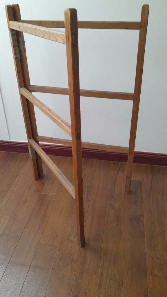 Wooden airer