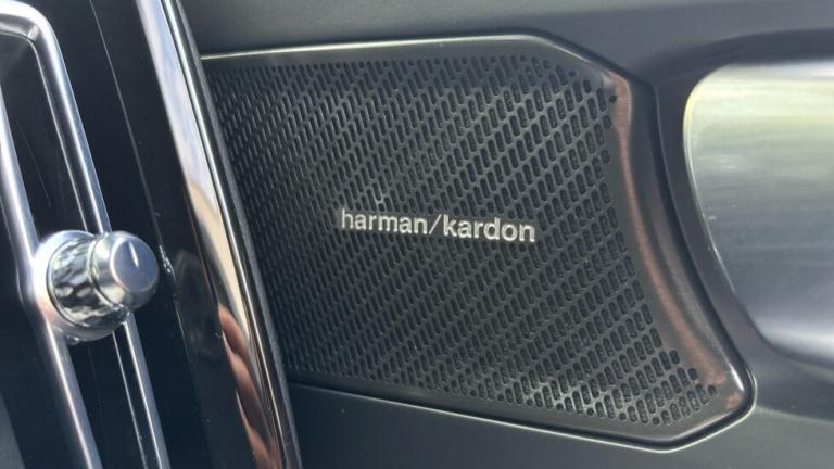 2025 Volvo XC40 Ultra, B4 Mild hybrid, Petrol, Dark Estate Petrol Automatic