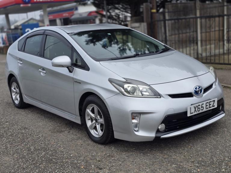 2015 Toyota Prius S 1.8 2015(15) ULEZ FREE hatchback Hybrid Electric Automatic