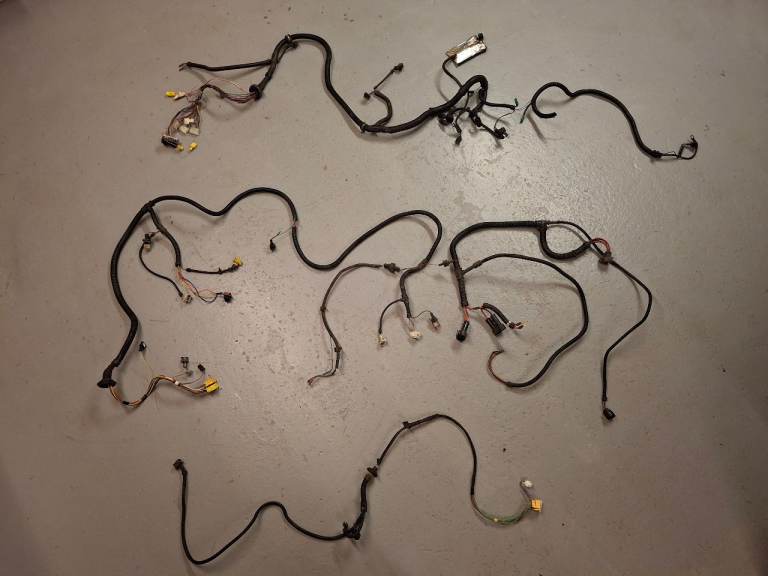 VW Volkswagen T4 Transporter 2000 1.9 Engine Wiring Harness 3 parts