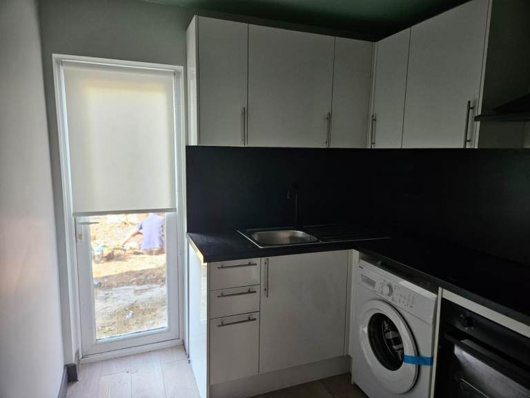 Company Let Accepted - 5 ensuite rooms. Available in Greenhithe, Kent