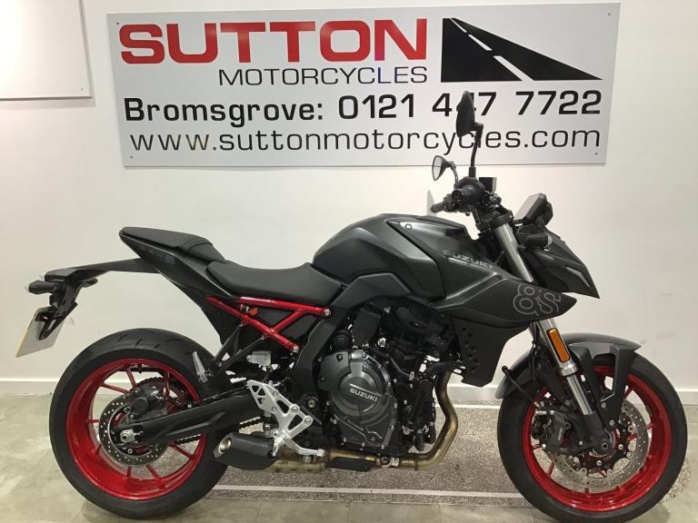 2026 SUZUKI GSX-8S