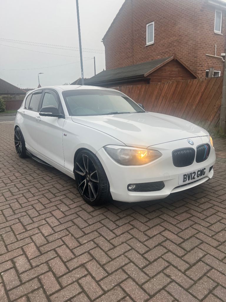 BMW, 1 SERIES, Hatchback, 2012, Manual, 1995 (cc), 5 doors