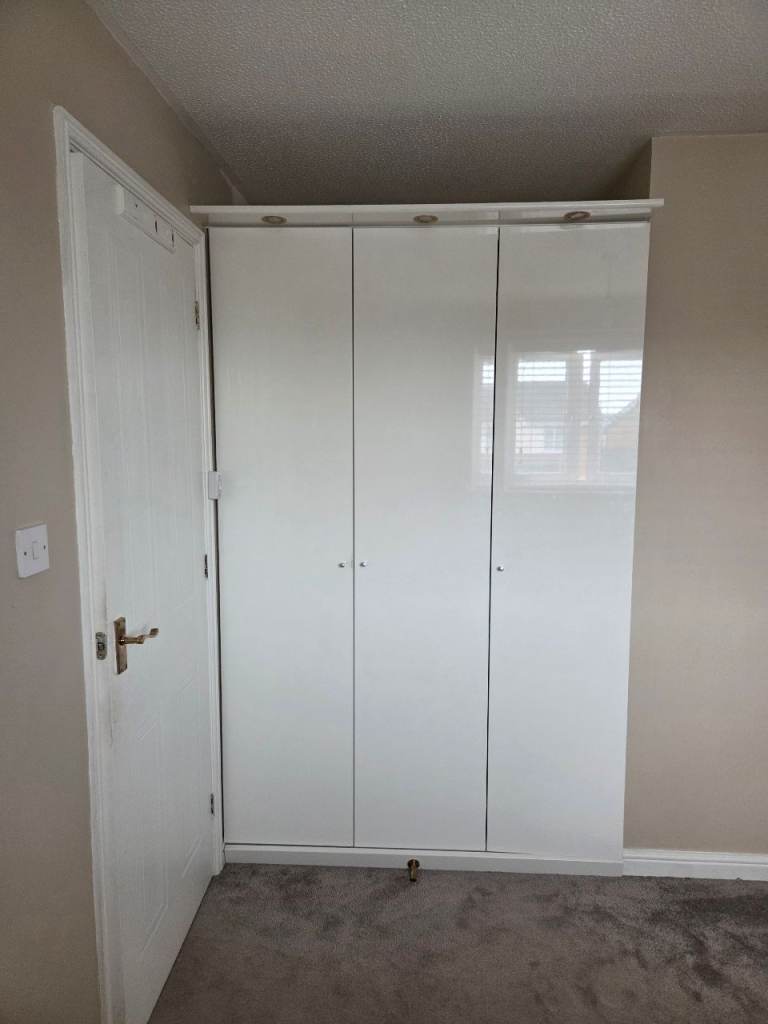 Double room in Rainham with own Toilet, kitchen access and parking