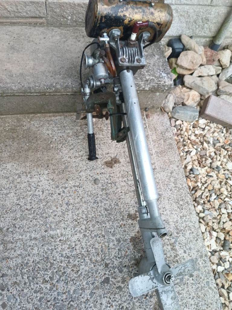 2 X British seagull outboard engines 