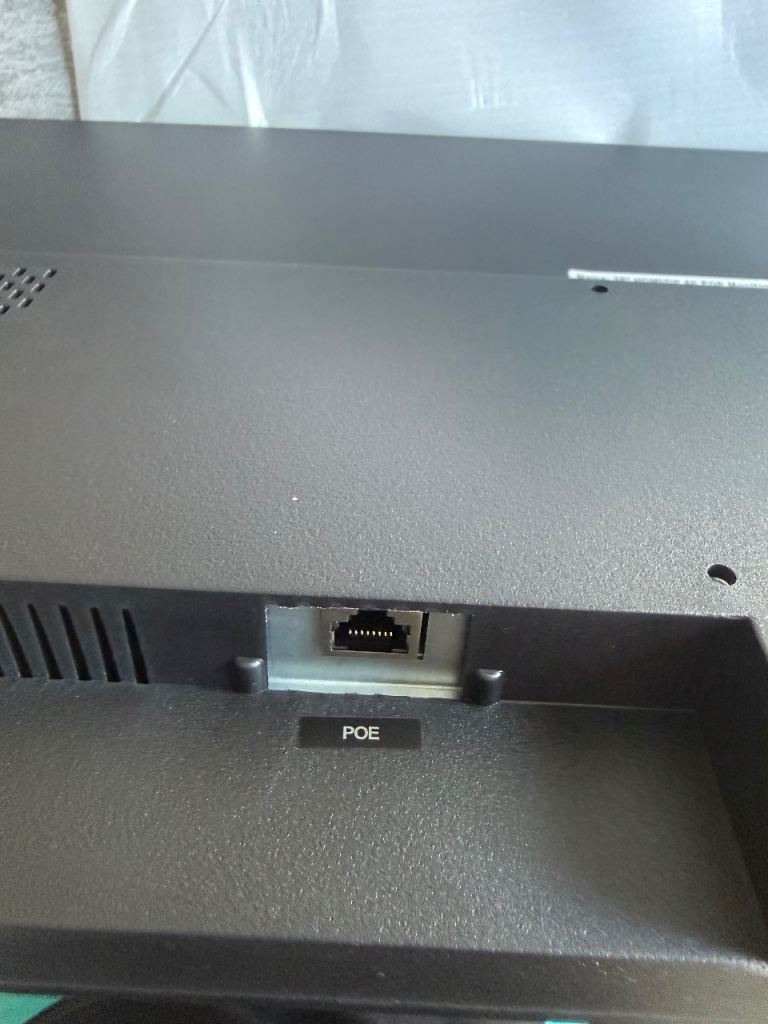 28 inch HDMI CCTV monitor 4K POE