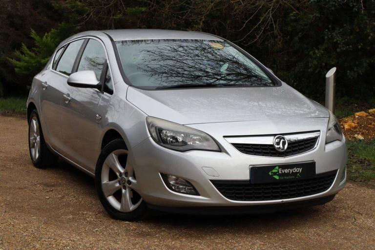 2012 Vauxhall Astra 1.6i 16V SRi 5dr **ULEZ Compliant** HATCHBACK Petrol Manual