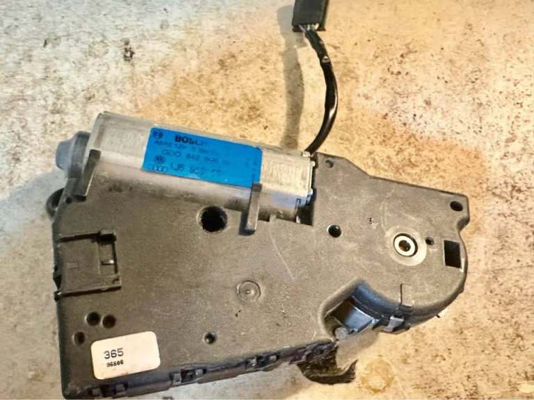 VW Electric Sunroof Motor