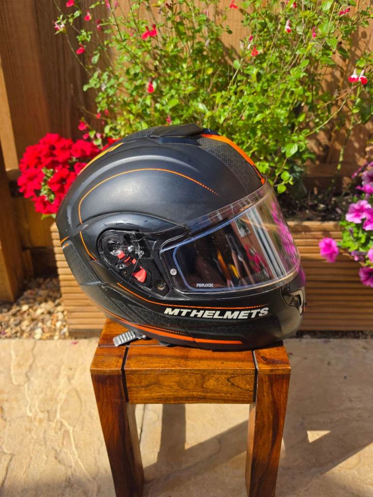 MT Helmets Atom Raceline Evo XL (61–62 cm) motorcycle helmet 