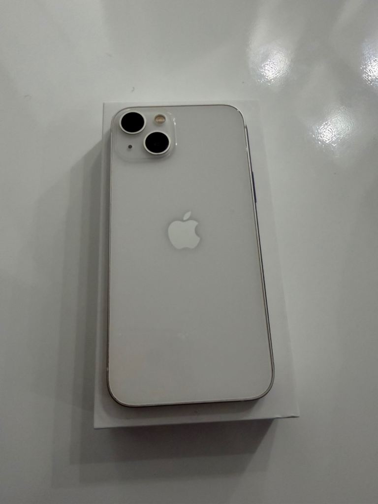 Apple iPhone 13 White 128GB Unlocked