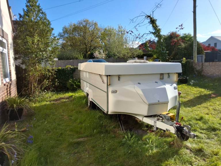 Gobur Carousel 12/2 slimline folding caravan