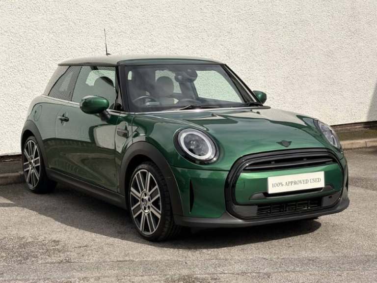MINI HATCHBACK 1.5 Cooper Exclusive Premium 3dr Auto