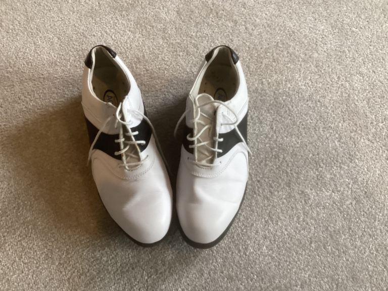 Ladies white Footjoy  golf shoes size 6