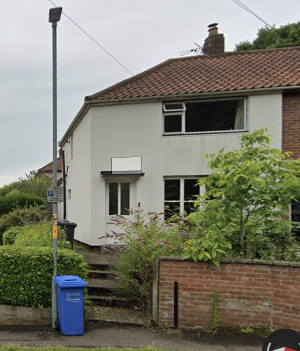 Two bed house with garden