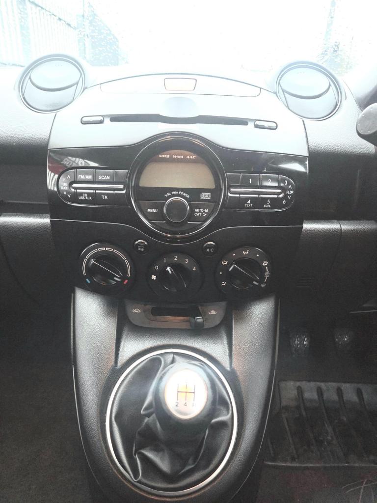 2015 Mazda Mazda2 1.3 Tamura 5dr HATCHBACK PETROL Manual