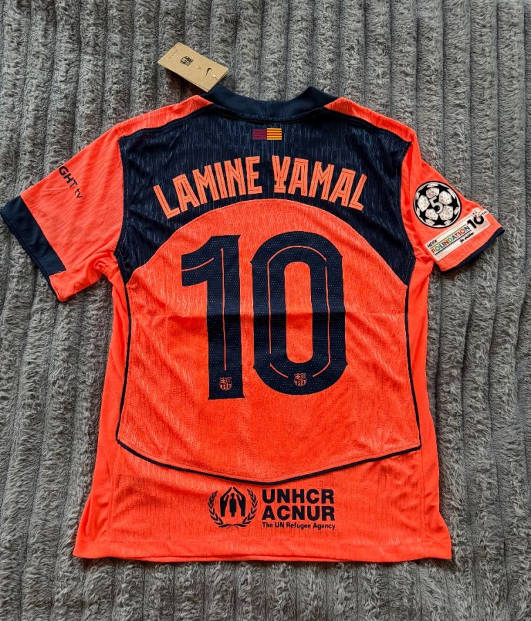 Barcelona Third kit - Lamine Yamal 10