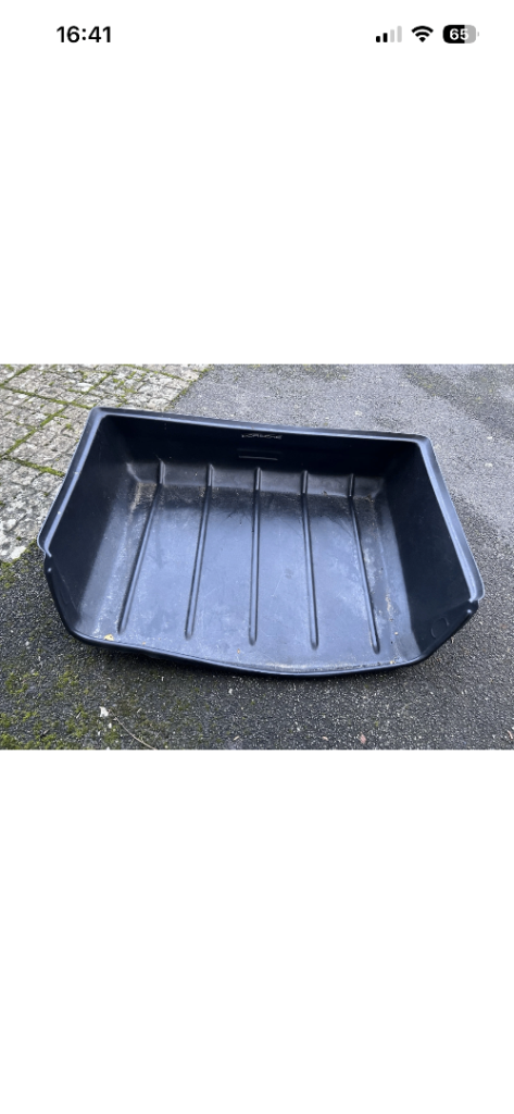 Luggage compartment liner by Porsche