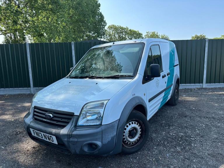2013 Ford Transit Connect T200 LR Panel Van Diesel Manual