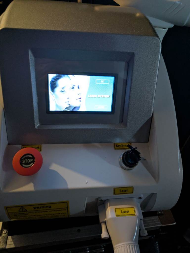 Q switch tattoo laser machine 