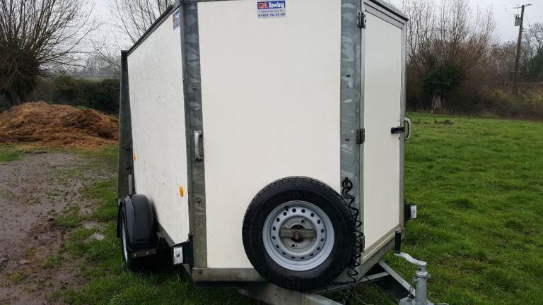 ifor williams bv85 box trailer