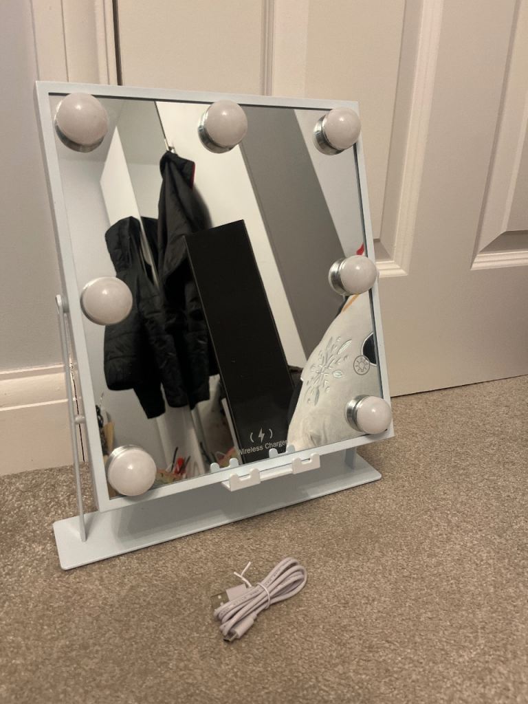 Small desktop LED bluetooth mirror