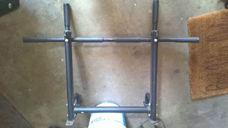 Wall fixed Pull up bar,