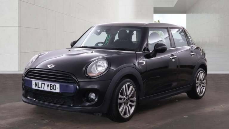 2017 MINI Hatch 1.5 Cooper Seven 5dr HATCHBACK PETROL Manual