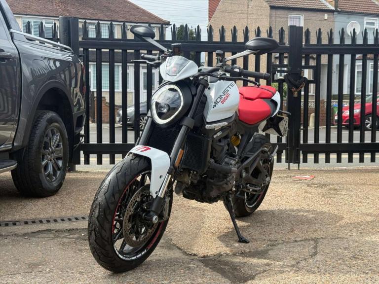 2023 Ducati Monster 937 937 Naked Petrol Manual Euro 5 (111 ps) Naked Petrol Manual