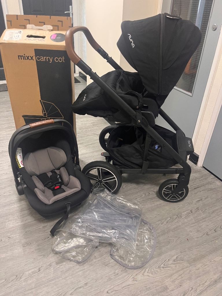 Nuna travel system