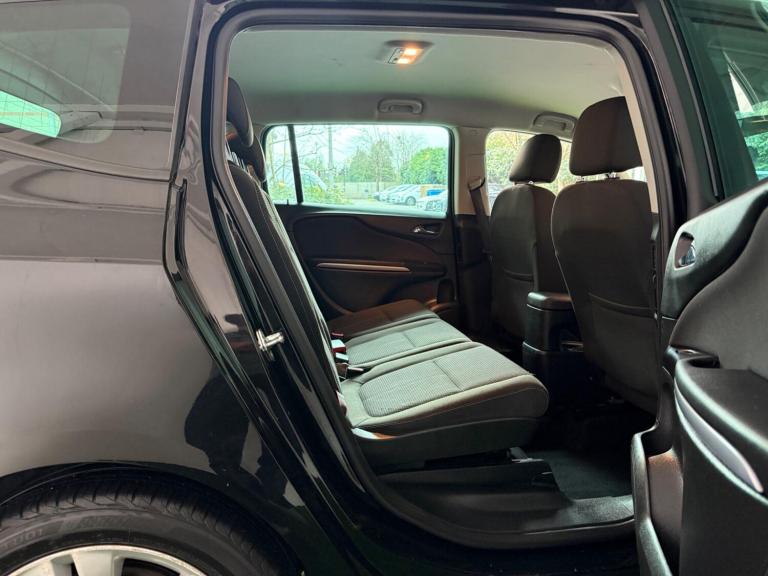 2017 Vauxhall Zafira 1.4T SRi Nav 5dr Auto MPV PETROL Automatic