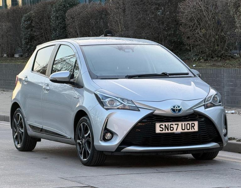 2017 Toyota Yaris 1.5 VVT-h Design Hatchback 5dr Petrol Hybrid E-CVT Euro 6 (s/s) (100 ps) HATCHB...