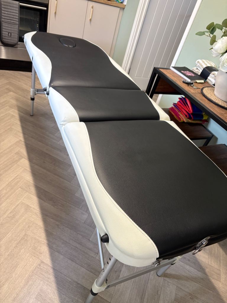 Portable massage table