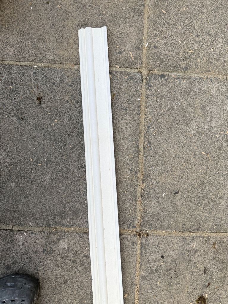 3 meters long skirting primed