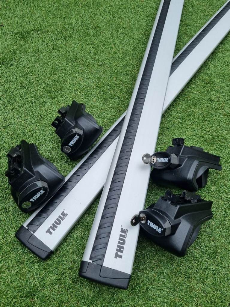 Thule set roof bars with 2 keys