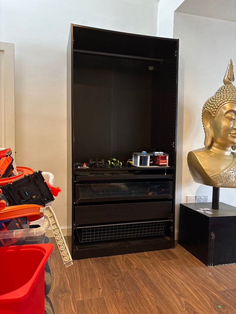 Free ikea wardrobe with no doors 