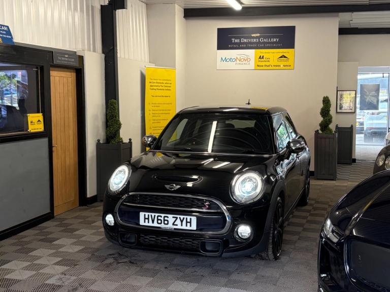 2016 MINI Hatch 2.0 Cooper S Euro 6 (s/s) 5dr HATCHBACK Petrol Manual