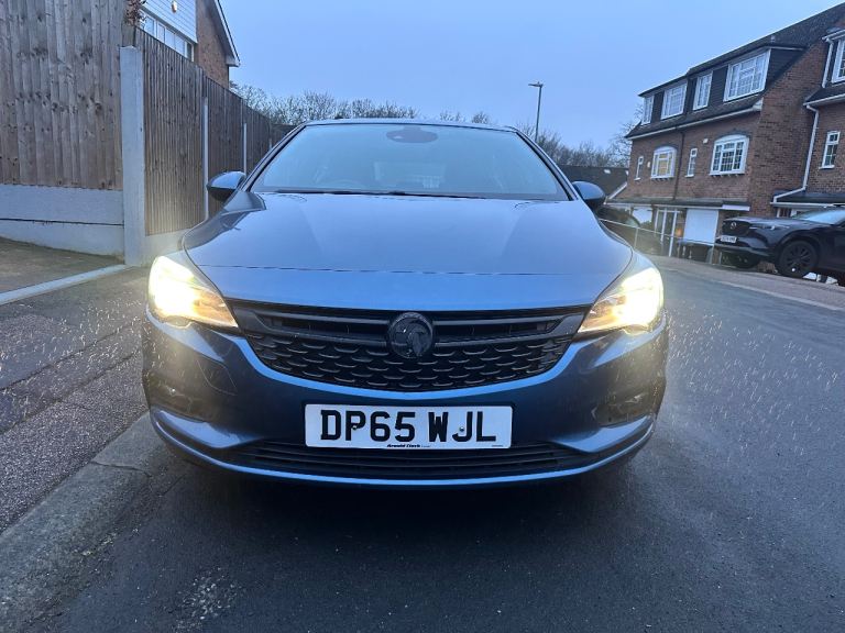 Vauxhall, ASTRA, Hatchback, 2015, Manual, 999 (cc), 5 doors